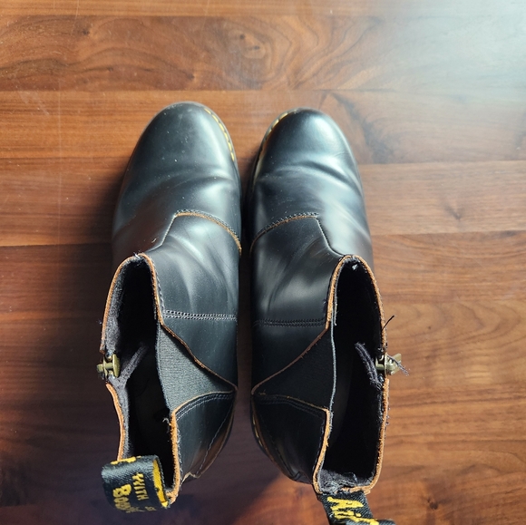 Dr. Martens ROMETTY II VINTAGE SMOOTH LEATHER CHELSEA BOOTS - Picture 9 of 9